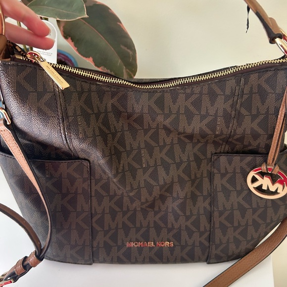 Michael Kors Handbag - Picture 2 of 10